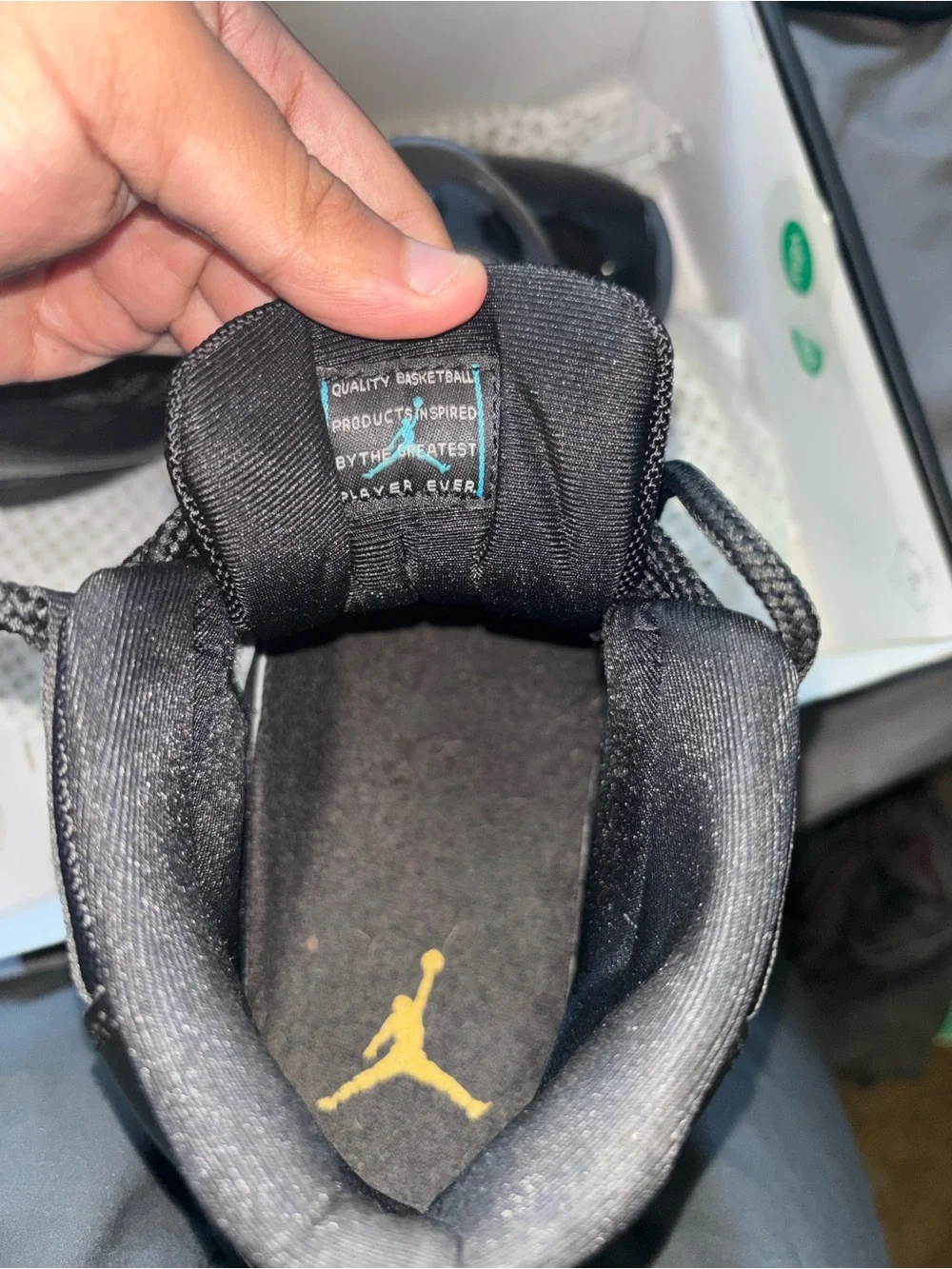 Jordan Air Jordan 11 Retro Black Shoe Box (Black)
